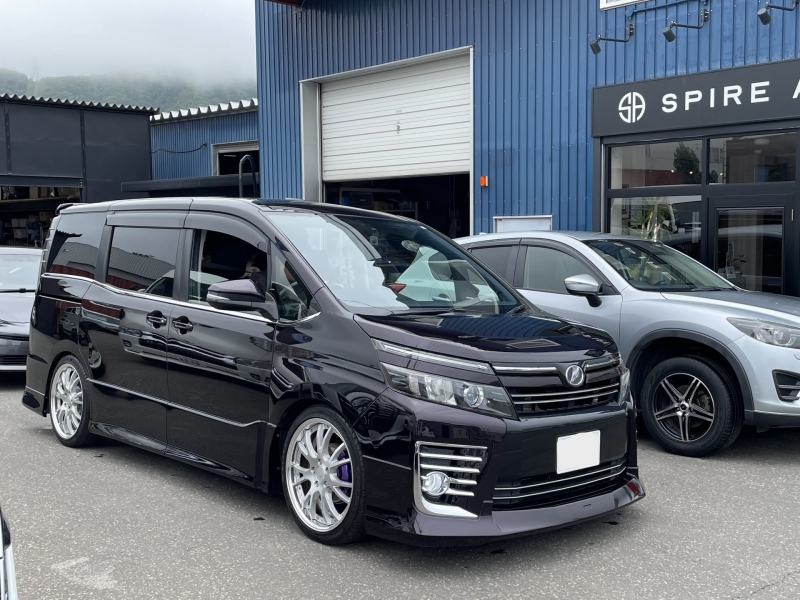 木本様ヴォクシー